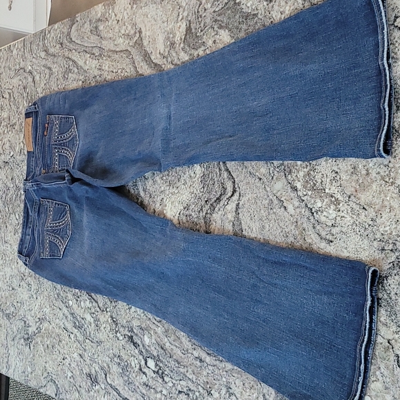 Seven7  sz 8 Bootcut Jeans - Picture 10 of 17